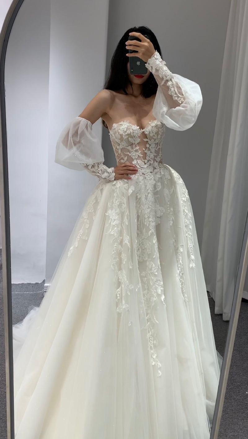 Aleya Enchanted Wedding Dress (M)