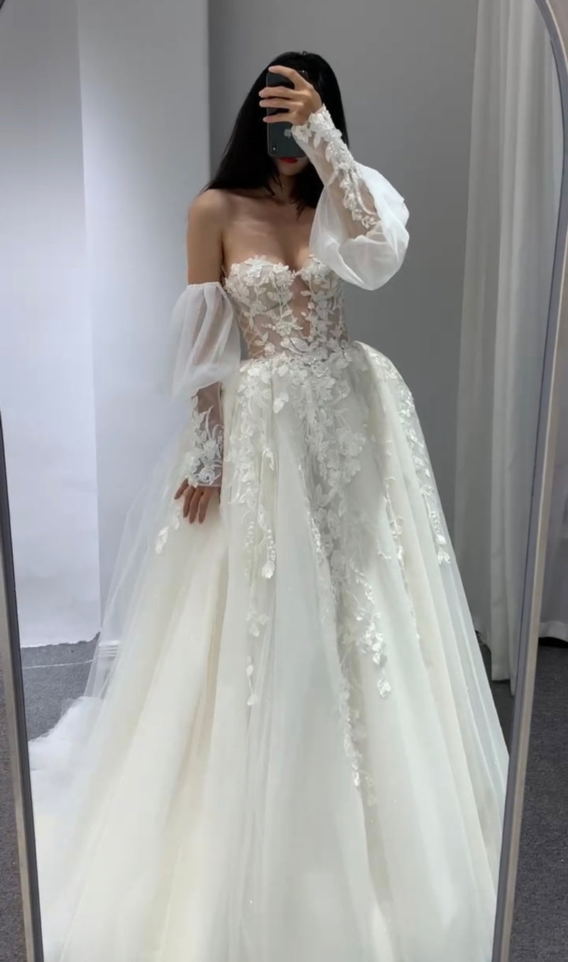 Aleya Enchanted Wedding Dress (M)