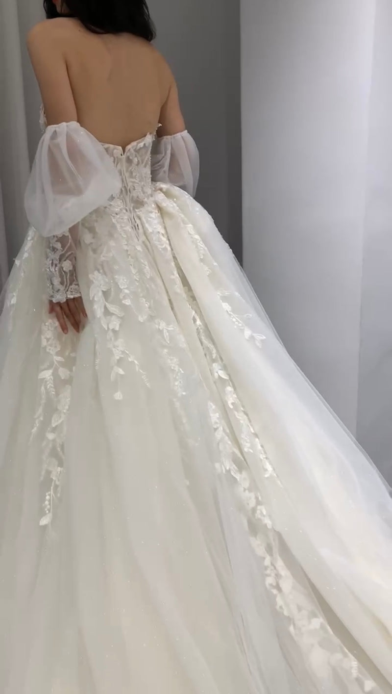 Aleya Enchanted Wedding Dress (M)