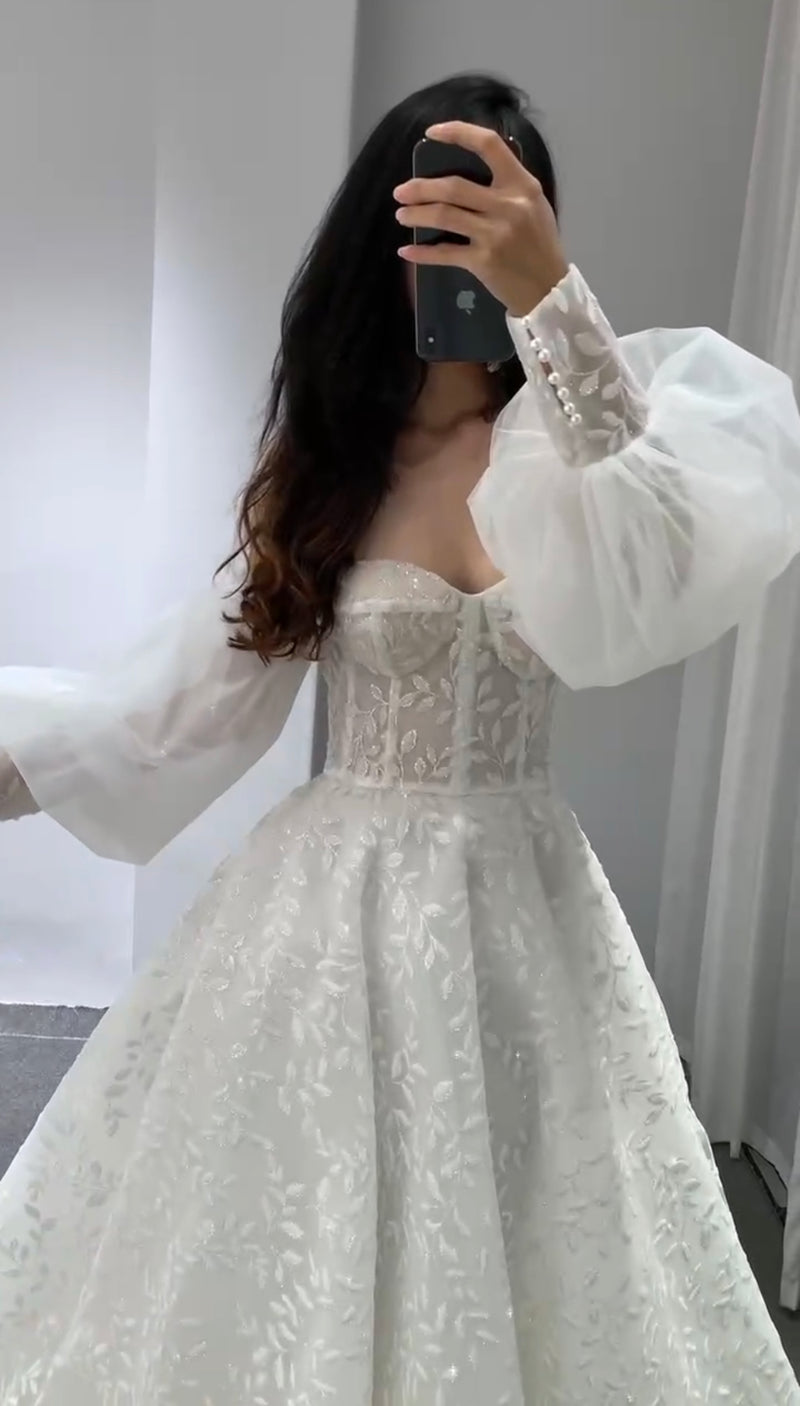 Luna Wedding Dress (M)