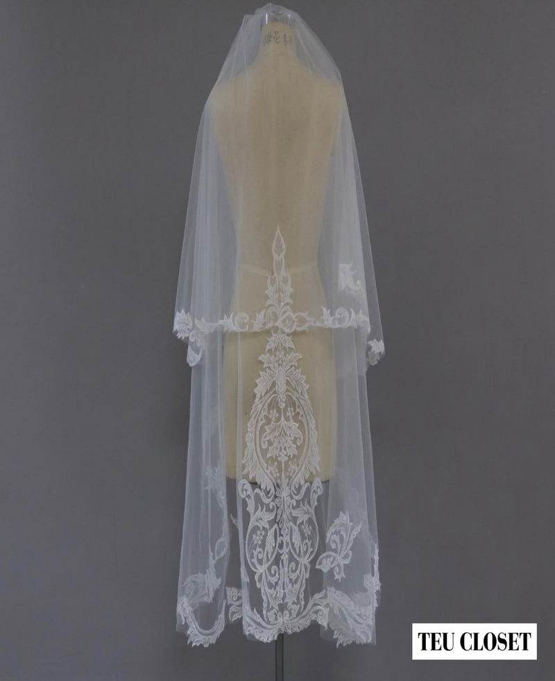 Larissa Fingertip Length Veil