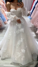 Olga Lace Wedding Dress (M)