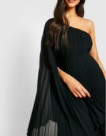 Plus Cape One Shoulder Plissado Black (XXL)